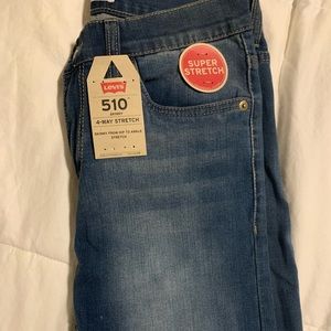 3 Pair of Levi 510 skinny jeans. 28x28. 16 regular